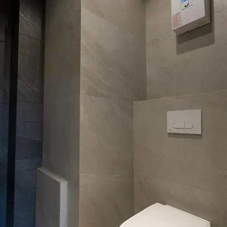 Center Pko Balcony Apartment